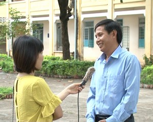Ông Vũ Việt Thắng trả lời phỏng vấn của PV