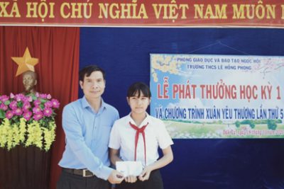 Trường THCS Lê Hồng Phong với Chương trình “Xuân Yêu thương”