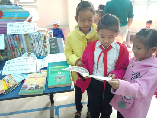 Trường Tiểu học Đắk Nông tổ chức Ngày hội “Trưng bày và giới thiệu sách” năm 2018