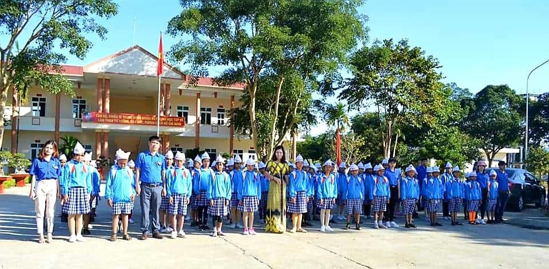 Trường TH Lê Văn Tám tham quan doanh trại Quân đội nhân dân Việt Nam