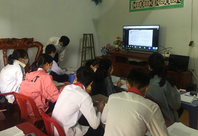 Trường THCS xã Đăk Dục triển khai tốt công tác dạy học trực tuyến