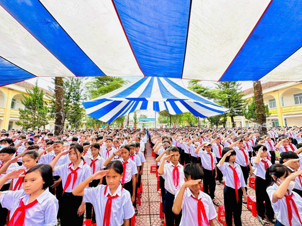 Trên 15.000 học sinh huyện Ngọc Hồi nô nức khai giảng năm học mới 2023-2024