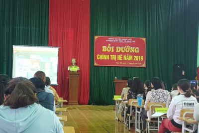 Ngành giáo dục huyện triển khai các lớp bồi dưỡng chính trị hè năm 2019